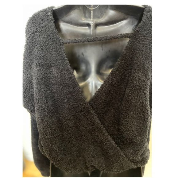 Hollister Womens Round Neck Sherpa Sweater Open Back Long Sleeve Size XS Black - Picture 2 of 4